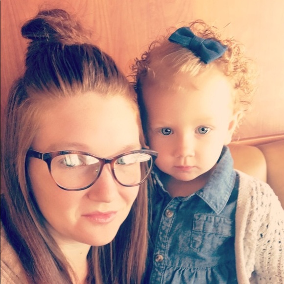 Meet your Posher, Lacey - Picture 1 of 1